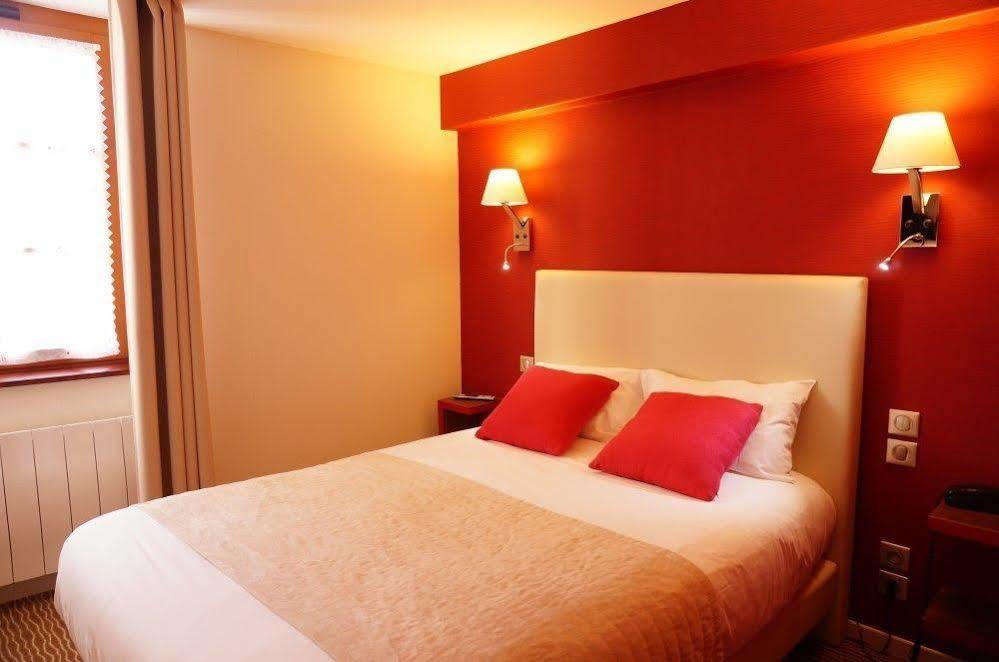 Logis Hotel Des Messageries أربويس المظهر الخارجي الصورة